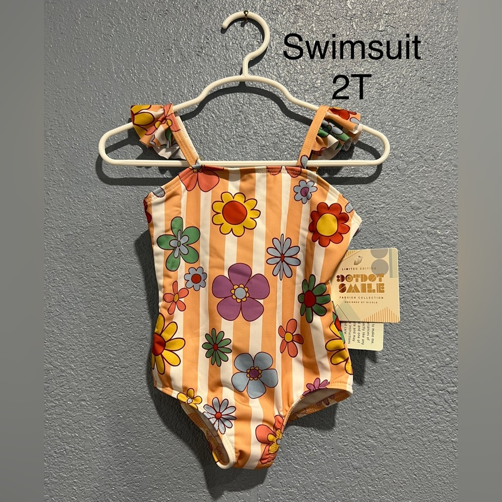 Nwt dotdotsmile bathing suit 2T.